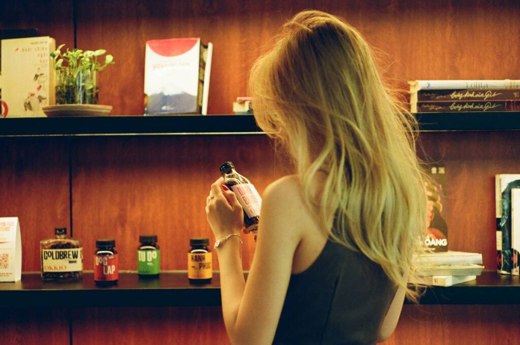 How to Decipher a Makeup Safety Label: Your Guide to Truly Non-Toxic Brands