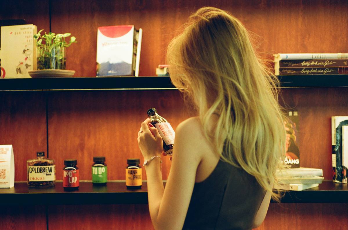 How to Decipher a Makeup Safety Label: Your Guide to Truly Non-Toxic Brands